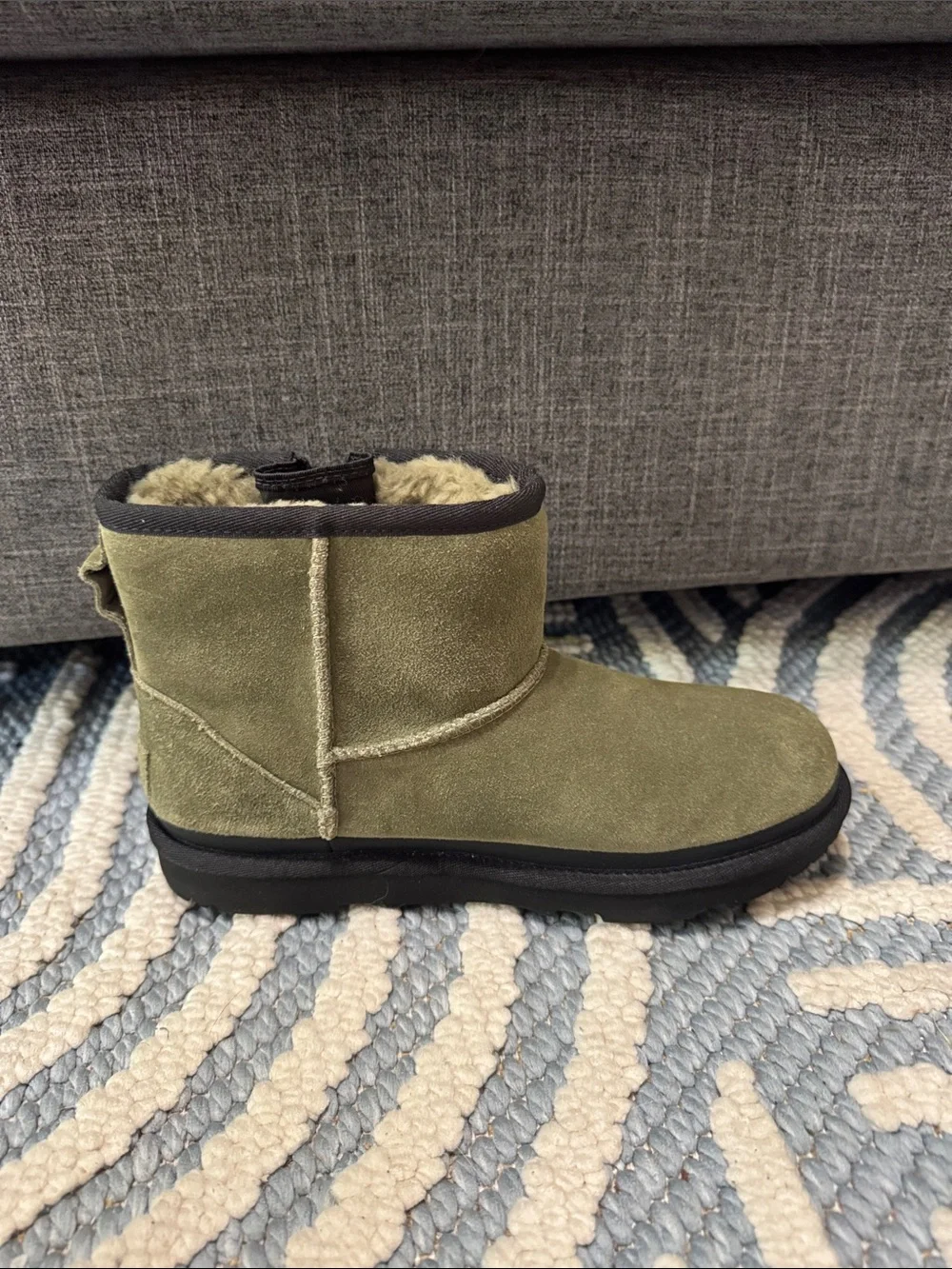 UGG Classic Zip Mini Olive Green Suede Ankle Boots Size 5